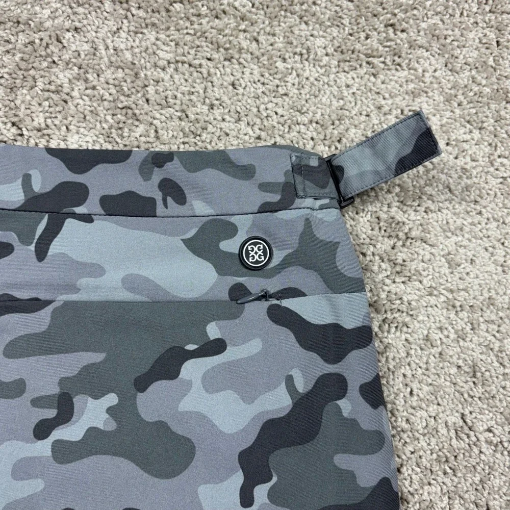 G/FORE Mens Camo Golf Shorts Gray Performance Tech Tab Side Adjusters Size 38